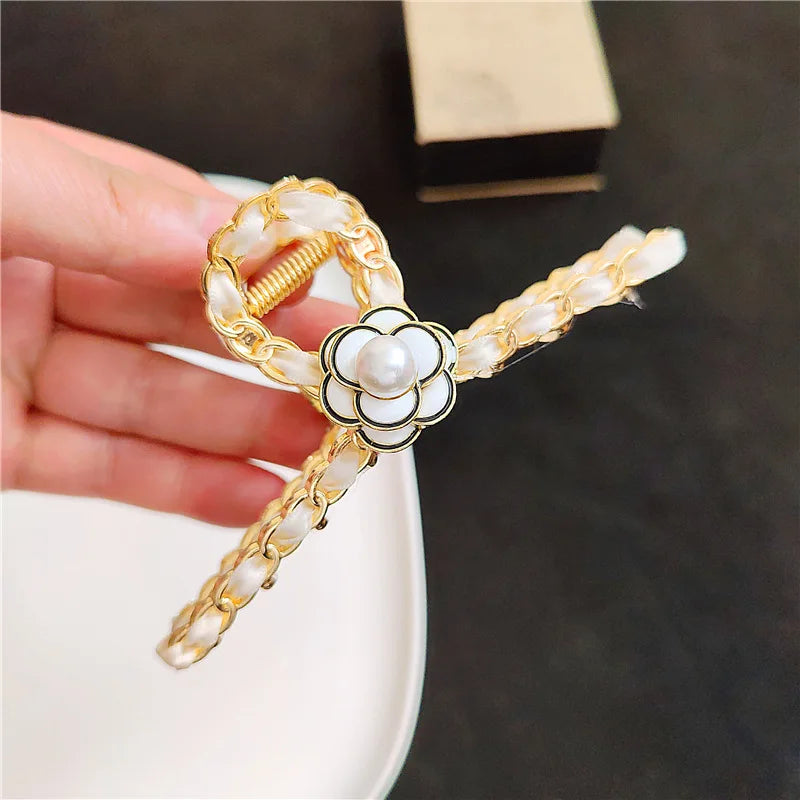 Luxury Hair Claw jewelry Camellia Crab hair pins hair pins for women party Women hair clips girls hair accessories