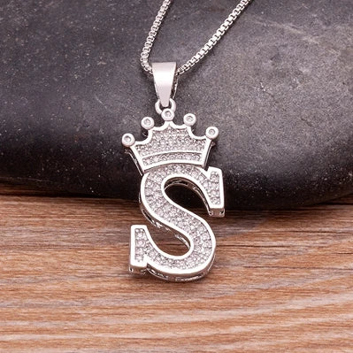 Fashion Luxury A-Z Crown Alphabet Pendant Chain Necklace Punk Style Lucky Initial Name Jewelry Best Party Wedding Birthday Gift